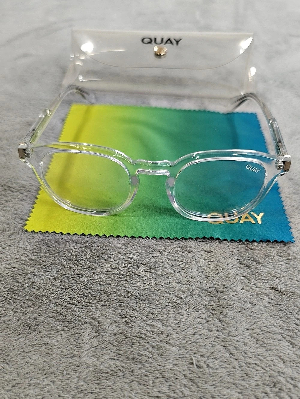 QUAY WALK ON Clear Frame Blue Light Eyeglasses